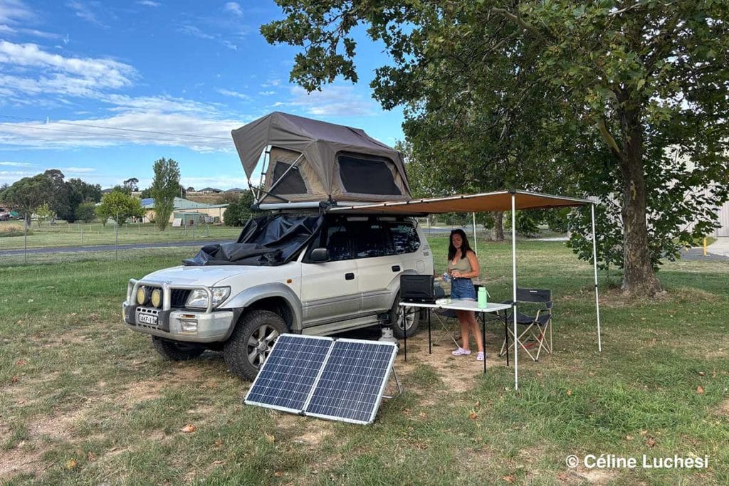 Camping en Australie avec des panneaux solaires