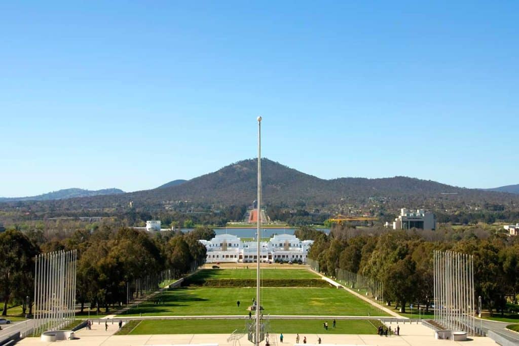 Canberra, Mount Ainslie